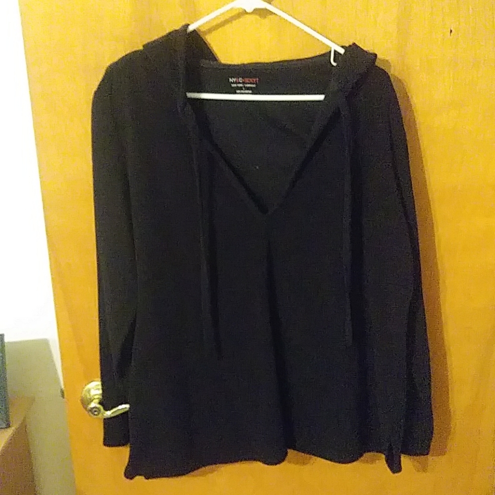 Sweat shirt with hood very comfy